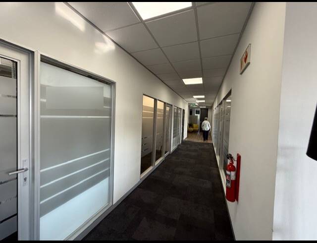502M² OFFICE TO LET IN CLAREMONT